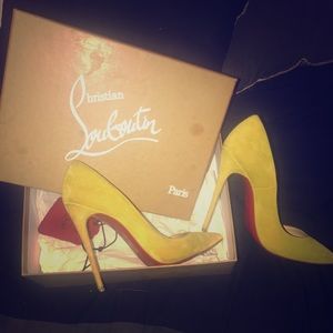 Christian Louboutin So Kate 120